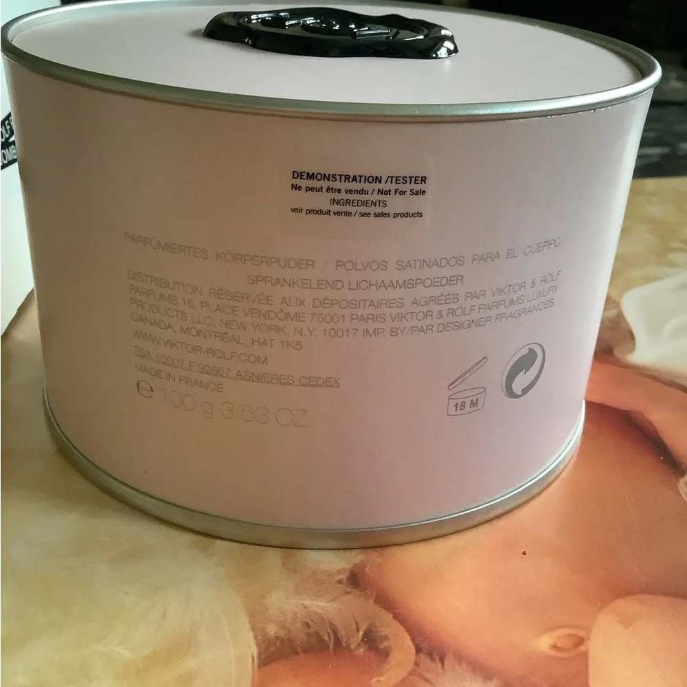Ultra rare new viktor&rolf flowerbomb bomblicious satin body powder 100 gram